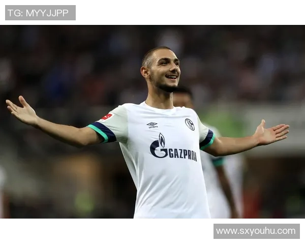 沙尔克04冲刺德甲聚焦重启训练振兴团队精神