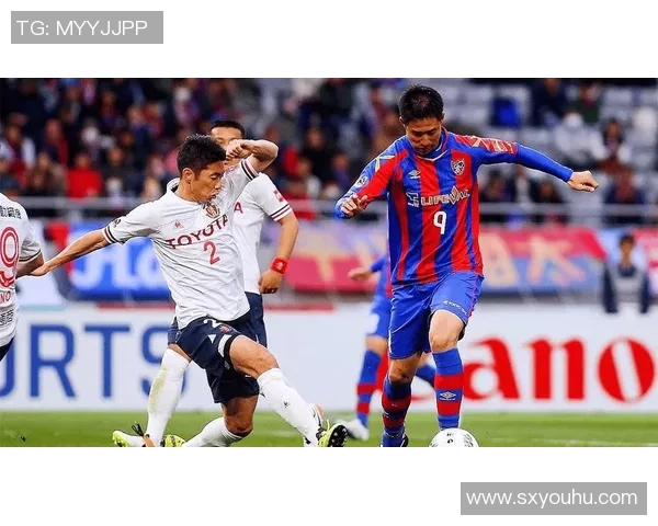 广岛三箭与鹿岛鹿角的激烈对决揭示日本足球的魅力与竞争力
